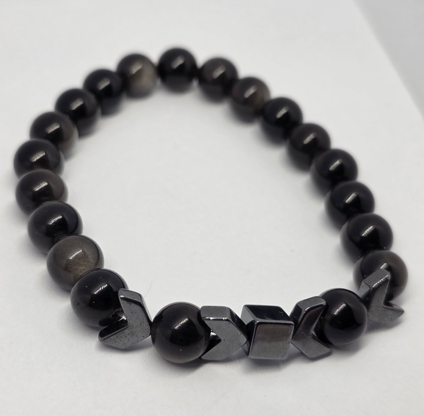 Obsidianas ir hematitas