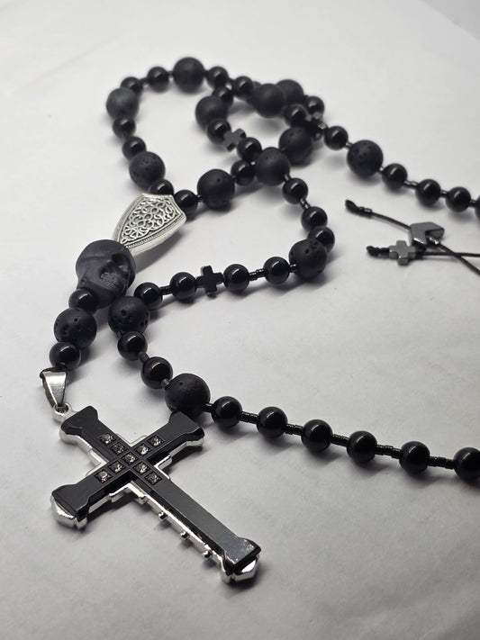 Turmalinas ir lavos akmuo