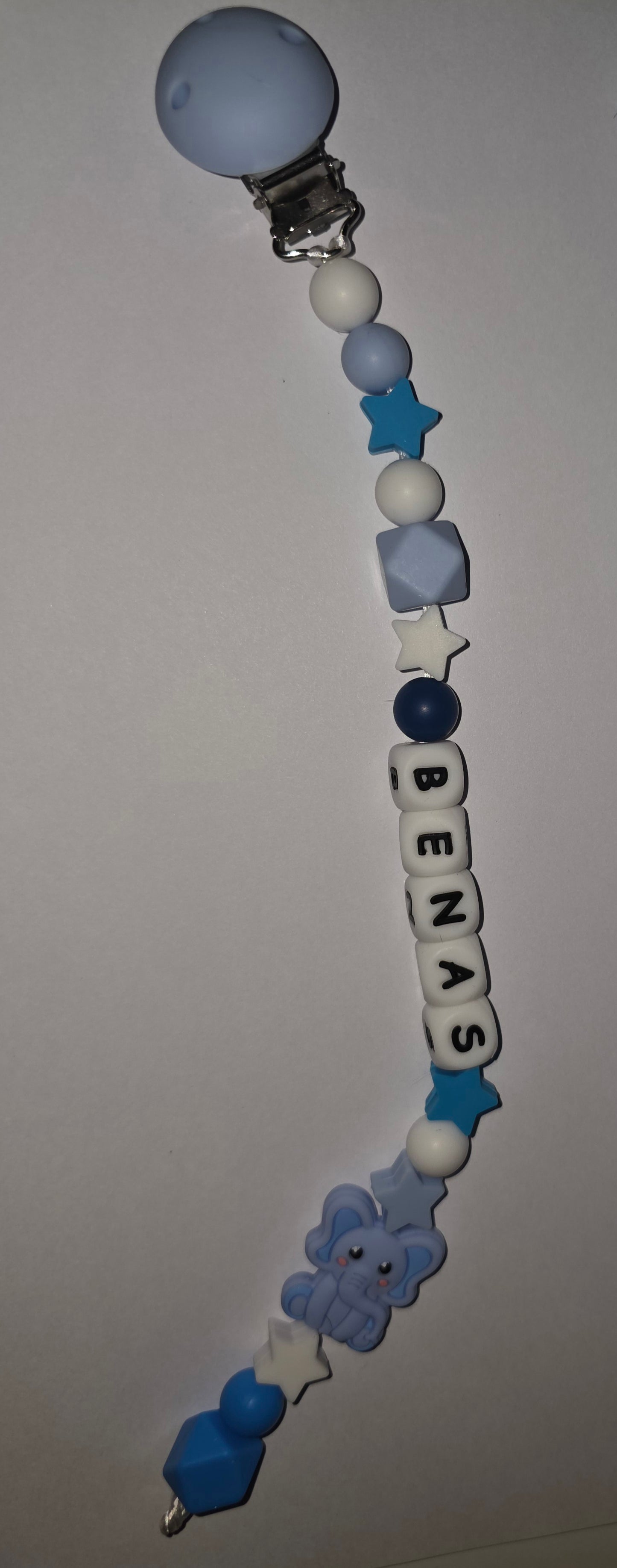 Kūdikių čiulptuko laikiklis su vardu arba inicialais